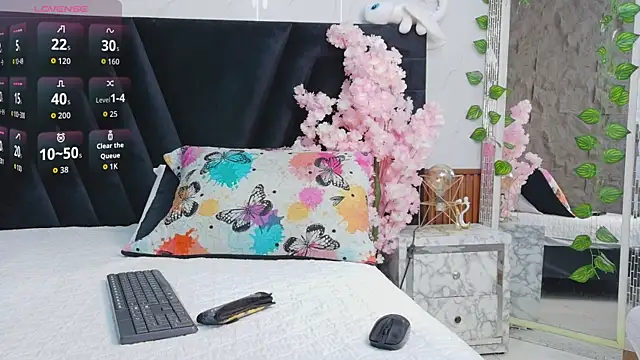 EbonyCoWorker online show from May 2026 06:59:01 PM