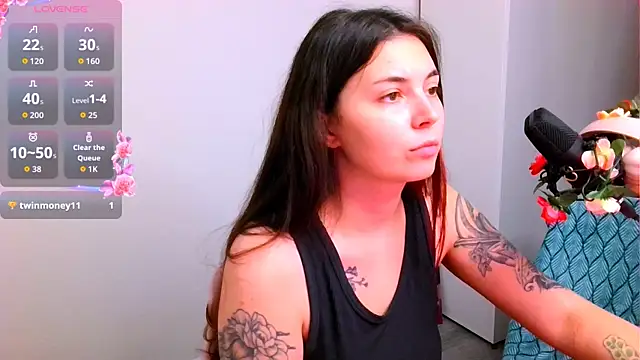 Snapshot of peachyness chatting on November 2025 04:09:01 PM peachyness online show from November 2025 04:09:01 PM