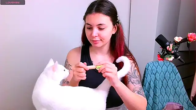 Snapshot of peachyness chatting on December 2025 06:16:01 PM peachyness online show from December 2025 06:16:01 PM