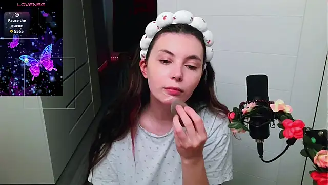 peachyness online show from May 2026 05:43:02 PM