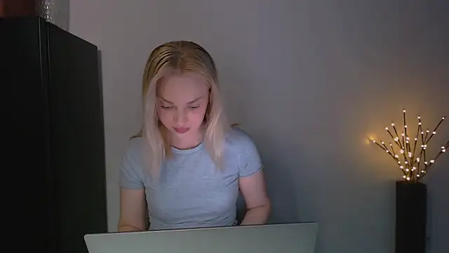 Lia noo regrets online show from May 2026 05:21:02 PM