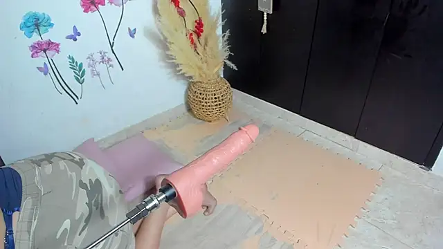 Snapshot of Majosworld_ chatting on September 2025 06:51:02 PM Majosworld online show from September 2025 06:51:02 PM