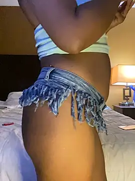 StaciDiamond online show from December 2025 09:38:01 AM