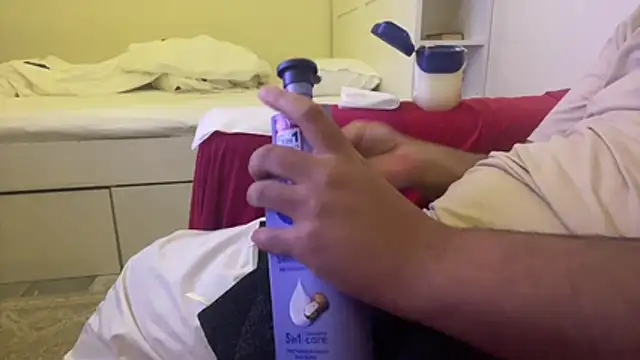 Snapshot of qnawafp chatting on November 2025 07:02:02 PM qnawafp online show from November 2025 07:02:02 PM