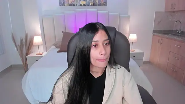 miranda crawfor online show from October 2025 12:25:01 PM