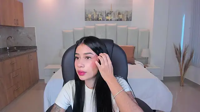 Snapshot of miranda_crawfor chatting on January 2026 01:16:02 PM miranda crawfor online show from January 2026 01:16:02 PM