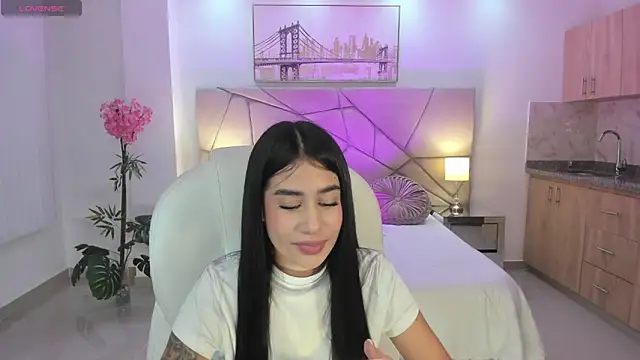 Snapshot of miranda_crawfor chatting on February 2026 04:20:01 AM miranda crawfor online show from February 2026 04:20:01 AM