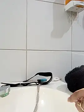 Snapshot of francheskaaaaaaaa22ot chatting on September 2025 12:27:02 PM francheskaaaaaaaa22ot online show from September 2025 12:27:02 PM