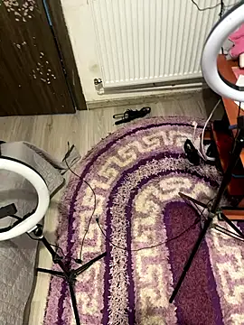 Ionut899xh online show from November 2025 08:15:02 AM