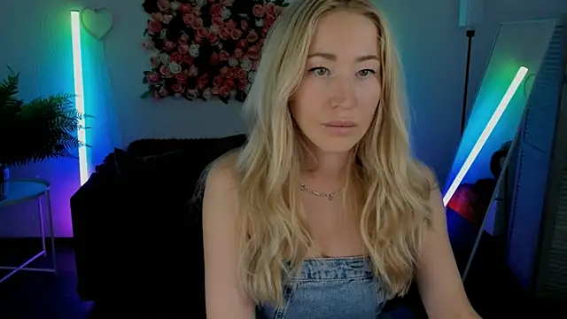AstraMonroe online show from May 2026 10:21:01 AM