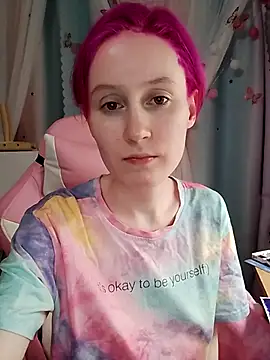 Snapshot of Fuzzy_Unicorn chatting on November 2025 07:24:01 PM Fuzzy Unicorn online show from November 2025 07:24:01 PM