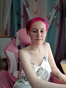 Snapshot of Fuzzy_Unicorn chatting on November 2025 07:34:02 PM Fuzzy Unicorn online show from November 2025 07:34:02 PM