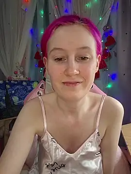 Snapshot of Fuzzy_Unicorn chatting on February 2026 07:42:02 PM Fuzzy Unicorn online show from February 2026 07:42:02 PM