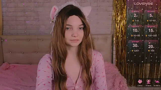 Snapshot of AnimeAlica18 chatting on February 2026 03:14:02 AM AnimeAlica18 online show from February 2026 03:14:02 AM