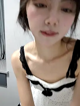 xuannv0000 online show from November 2025 10:39:02 AM