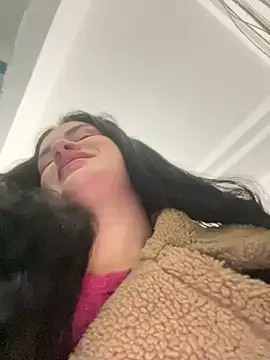 MiraReach online show from October 2025 02:33:01 AM