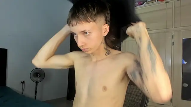 Snapshot of spacehumanz chatting on February 2026 12:49:01 AM spacehumanz online show from February 2026 12:49:01 AM