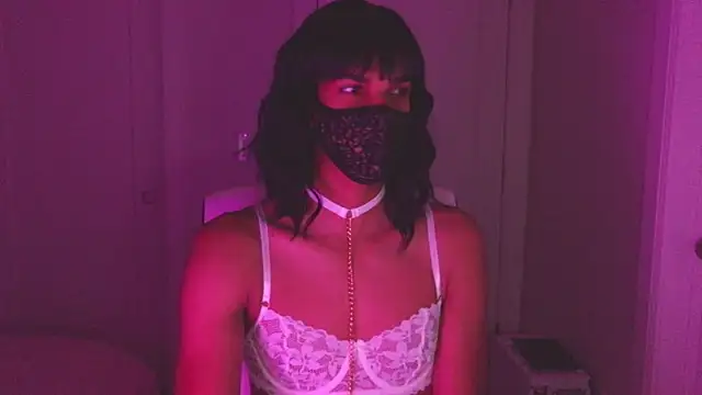 Snapshot of zoe_good_girl chatting on November 2025 01:44:01 AM zoe good girl online show from November 2025 01:44:01 AM