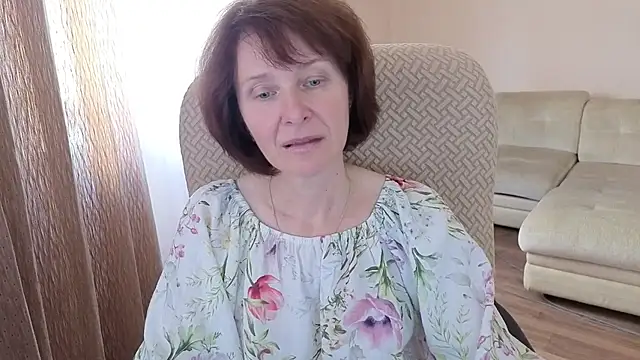 Lia Tito online show from September 2025 12:28:02 PM