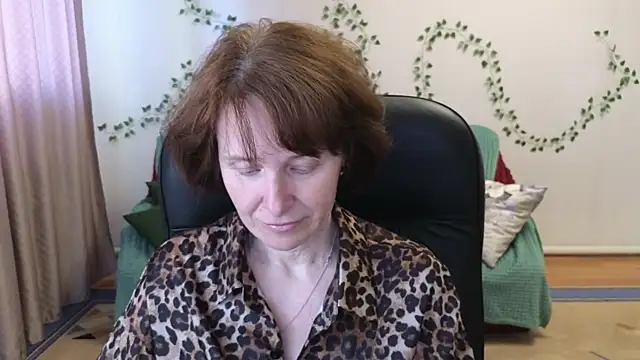 Lia Tito online show from May 2026 11:20:01 AM