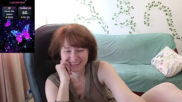 Lia Tito online show from July 2026 05:57:01 AM