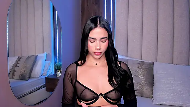 LucySalvatore  online show from November 2025 06:10:02 PM