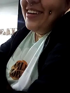 Snapshot of Witch_Scarlet chatting on March 2026 01:33:01 AM Witch Scarlet online show from March 2026 01:33:01 AM