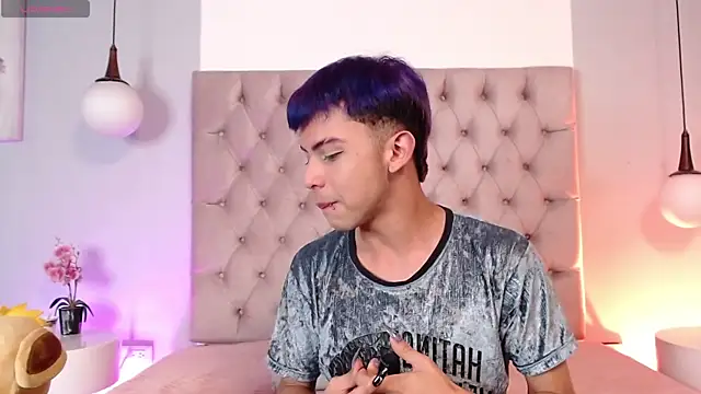 Princeapolo anki online show from November 2025 07:59:02 PM