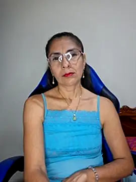 Snapshot of Natasha_50 chatting on January 2026 01:10:02 AM Natasha 50 online show from January 2026 01:10:02 AM