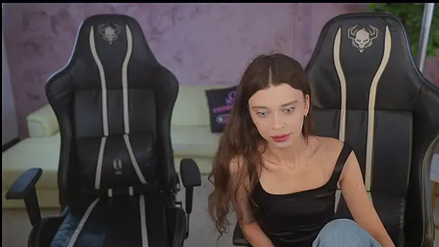 Regina Sweet054 online show from November 2025 07:24:01 PM