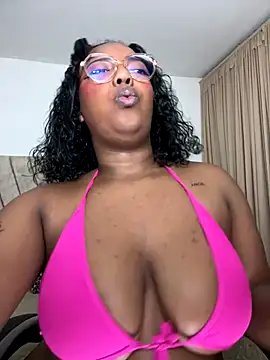 Snapshot of Naomisweett1 chatting on October 2025 02:53:01 AM Naomisweett1 online show from October 2025 02:53:01 AM