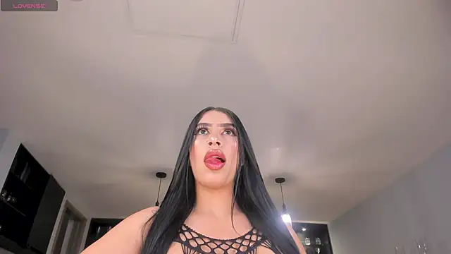 Snapshot of LeahLombardi_ chatting on March 2026 03:44:02 AM LeahLombardi online show from March 2026 03:44:02 AM