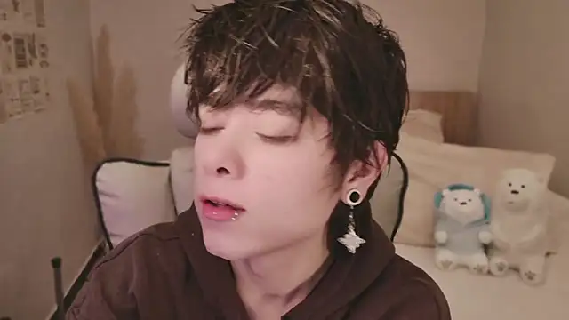 Snapshot of PaulTexx chatting on November 2025 12:34:01 PM PaulTexx online show from November 2025 12:34:01 PM