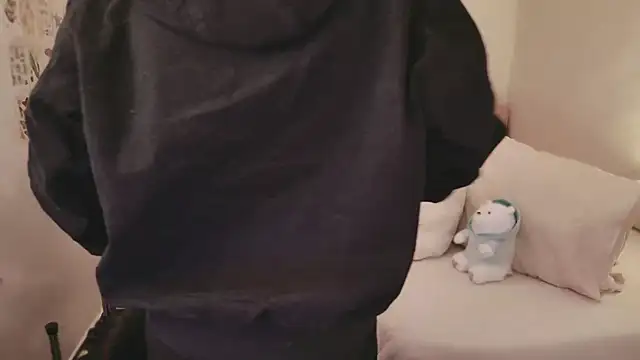 Snapshot of PaulTexx chatting on November 2025 10:42:02 PM PaulTexx online show from November 2025 10:42:02 PM