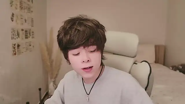 Snapshot of PaulTexx chatting on December 2025 10:04:01 PM PaulTexx online show from December 2025 10:04:01 PM