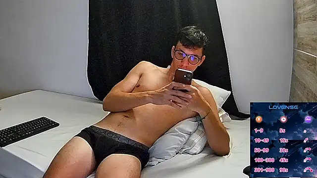 angelicious  online show from May 2026 12:33:01 PM