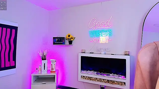 Alice Vixen online show from May 2026 12:11:02 PM