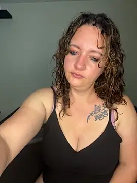 XADICTIVEX online show from November 2025 07:36:02 PM