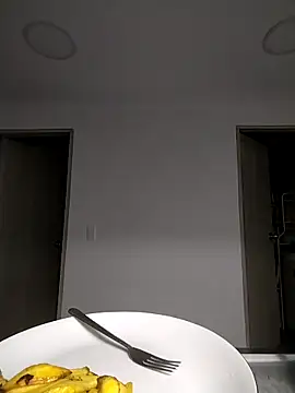 Snapshot of Eimy-04 chatting on March 2026 09:39:02 AM Eimy-04 online show from March 2026 09:39:02 AM