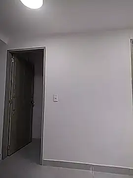 Snapshot of Eimy-04 chatting on March 2026 05:49:01 PM Eimy-04 online show from March 2026 05:49:01 PM