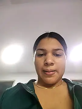 Snapshot of Eimy-04 chatting on March 2026 11:43:01 PM Eimy-04 online show from March 2026 11:43:01 PM