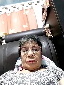 Snapshot of OliviaMorris1 chatting on October 2025 10:52:01 PM OliviaMorris1 online show from October 2025 10:52:01 PM