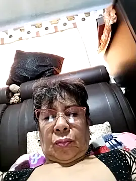 Snapshot of OliviaMorris1 chatting on October 2025 02:45:02 PM OliviaMorris1 online show from October 2025 02:45:02 PM