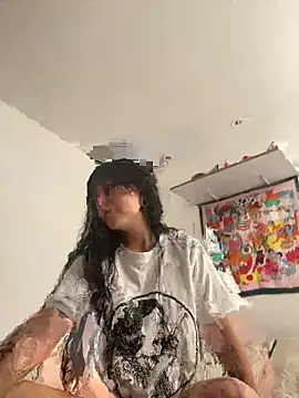 Snapshot of Abril_thompson98 chatting on October 2025 07:44:01 PM Abril thompson98 online show from October 2025 07:44:01 PM