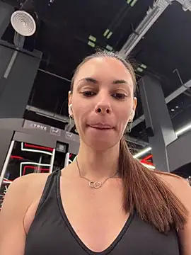 Amelie Crosby online show from July 2026 03:21:02 PM