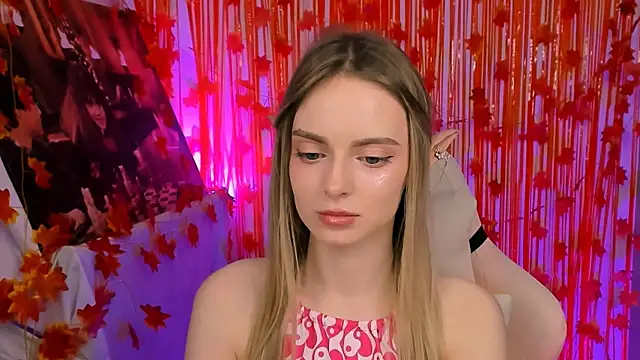 Snapshot of JuliaBrewwer chatting on October 2025 12:39:02 PM JuliaBrewwer online show from October 2025 12:39:02 PM