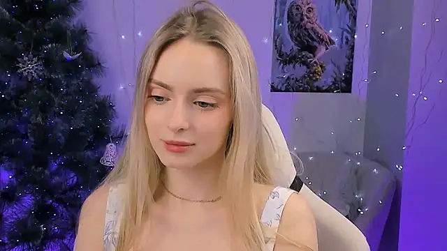 Snapshot of JuliaBrewwer chatting on February 2026 02:23:02 PM JuliaBrewwer online show from February 2026 02:23:02 PM