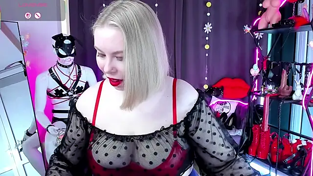 Anna Maxwell online show from March 2026 02:02:02 AM