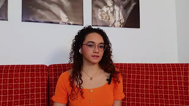 Snapshot of Taylor_Tina chatting on February 2026 08:16:02 PM Taylor Tina online show from February 2026 08:16:02 PM