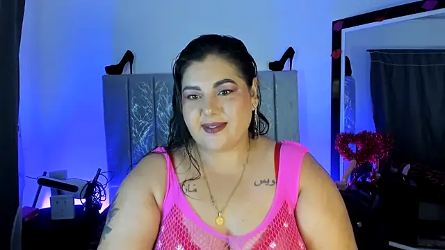 Snapshot of AndreaKinky chatting on April 2026 09:04:01 AM AndreaKinky online show from April 2026 09:04:01 AM